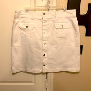 Short blue Jean skirt
